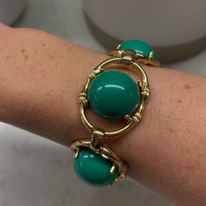 💚Stella & Dot Green and Gold Bracelet💚